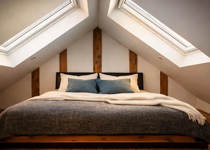 Апартаменты Romantisches Dach-Loft Im Zentrum Mit Terasse I 100Qm I Self Checkin