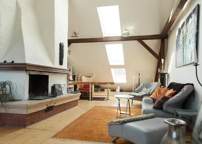 Апартаменти Romantisches Dach-Loft Im Zentrum Mit Terasse I 100Qm I Self Checkin Грац