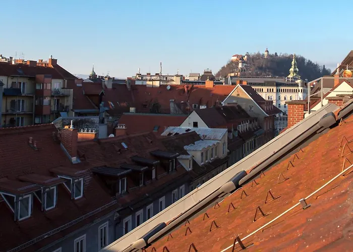Romantisches Dach-loft Im Zentrum Mit Terasse I 100qm I Self Checkin * Graz